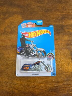 Hot Wheels Bad Bagger — HW Moto 3/5 | Treasure Hunt | Blue Flames | New on Card